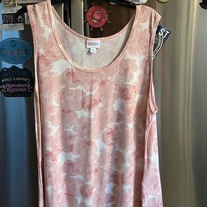 Lularoe tank roses 2x